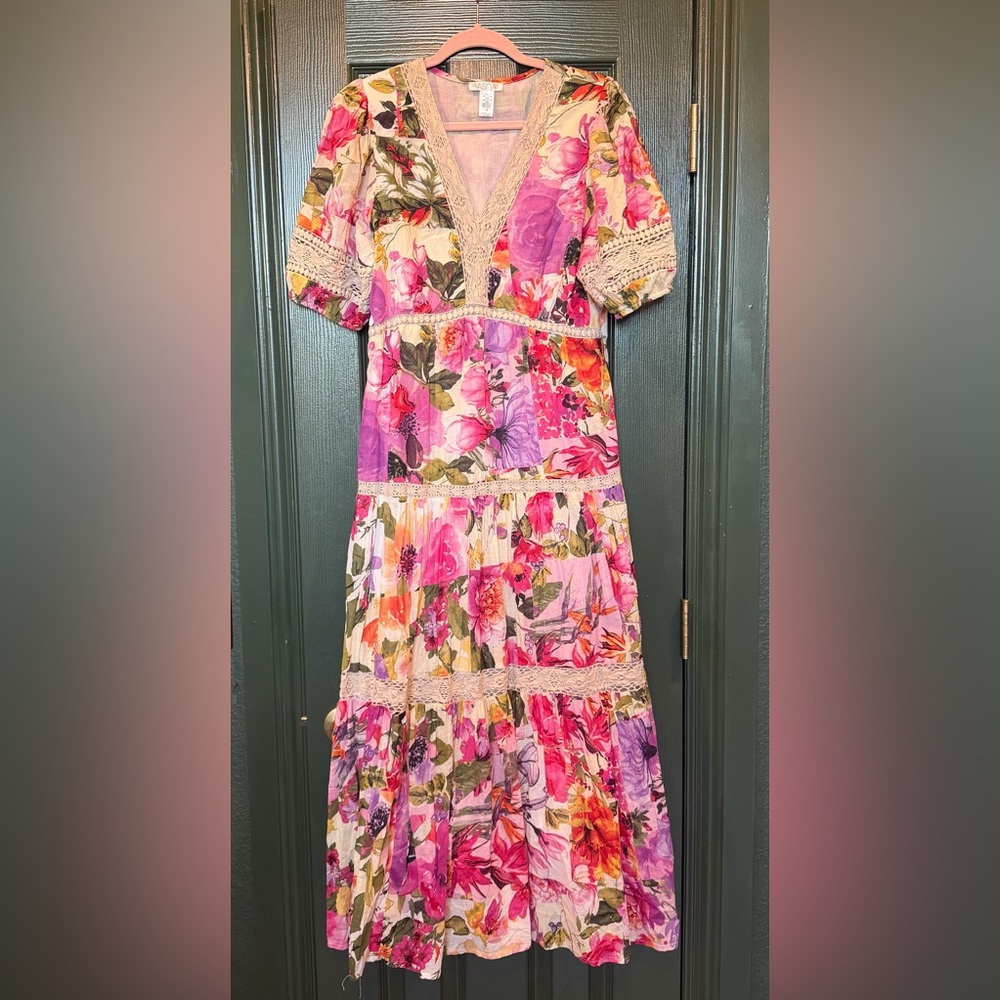 Gorgeous floral maxi dress